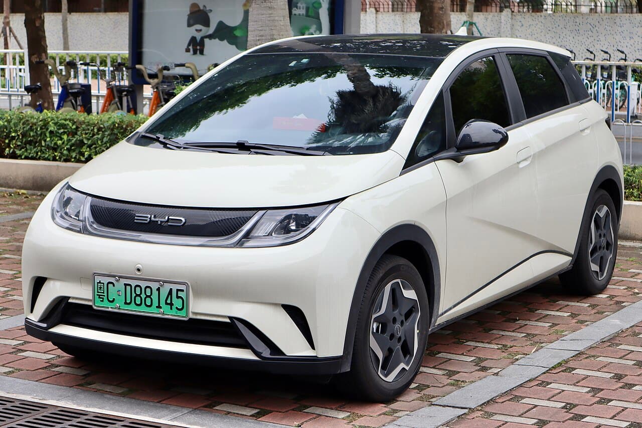 BYD DOLPHIN